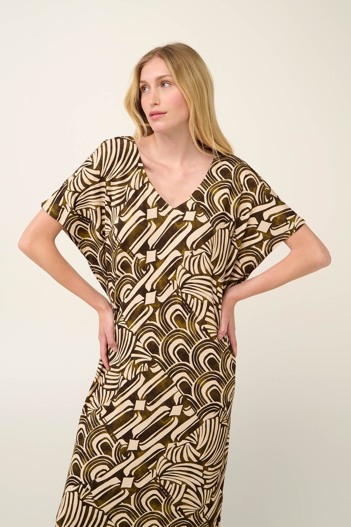 Moroccan Tile Patchwork Print Caftan By Vamp - S-2XL(+)