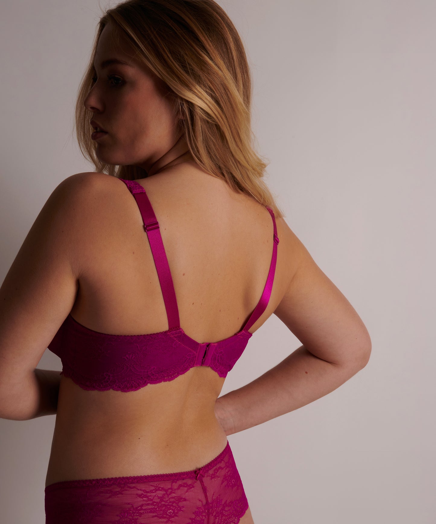 Dans Des Sens Half Cup Bra in Pink Pulsion By Aubade - 30-40/B-G