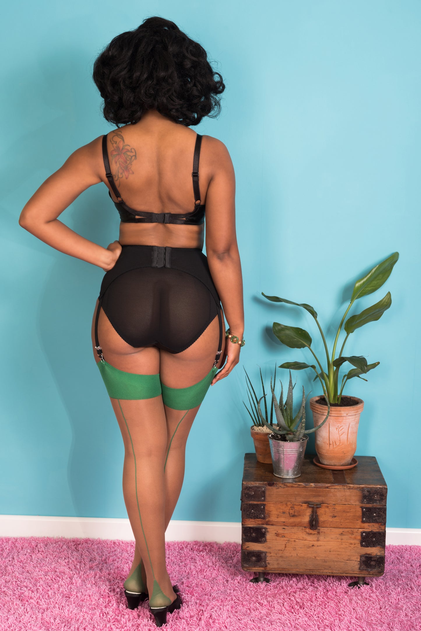 Green on Nutmeg Glamour Seamed Stockings