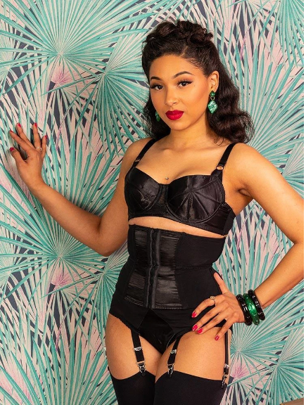 Glamour Waspie in Black - sizes 4-14