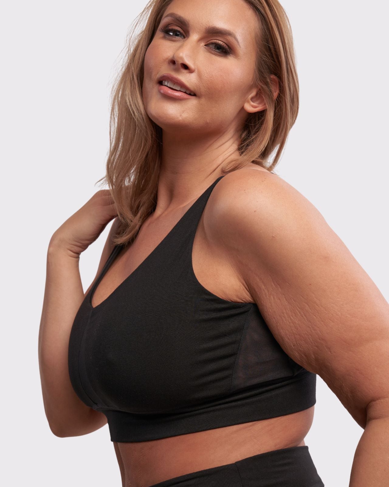 Leslie Leisure Bra in Black (pocketed) By AnaOno - XS-3X