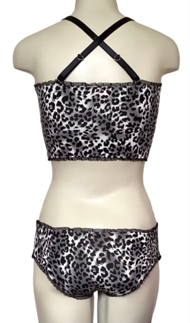 IV for Gigi : Lana Snow Leopard Print Bamboo Longline Bralette - S-2X