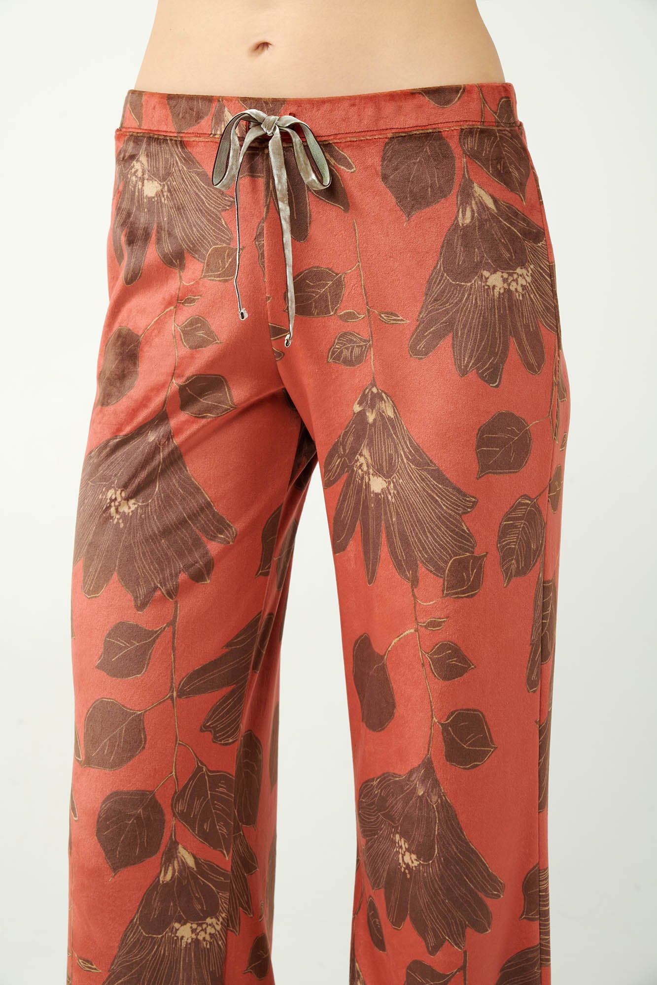 Red Nova Velvet Lily Print Pants By Vamp - S-3XL