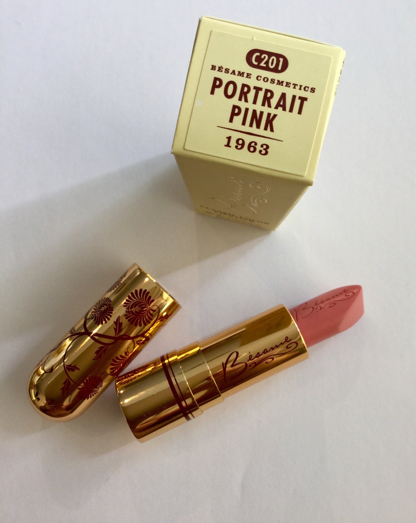 1963 Portrait Pink Lipstick