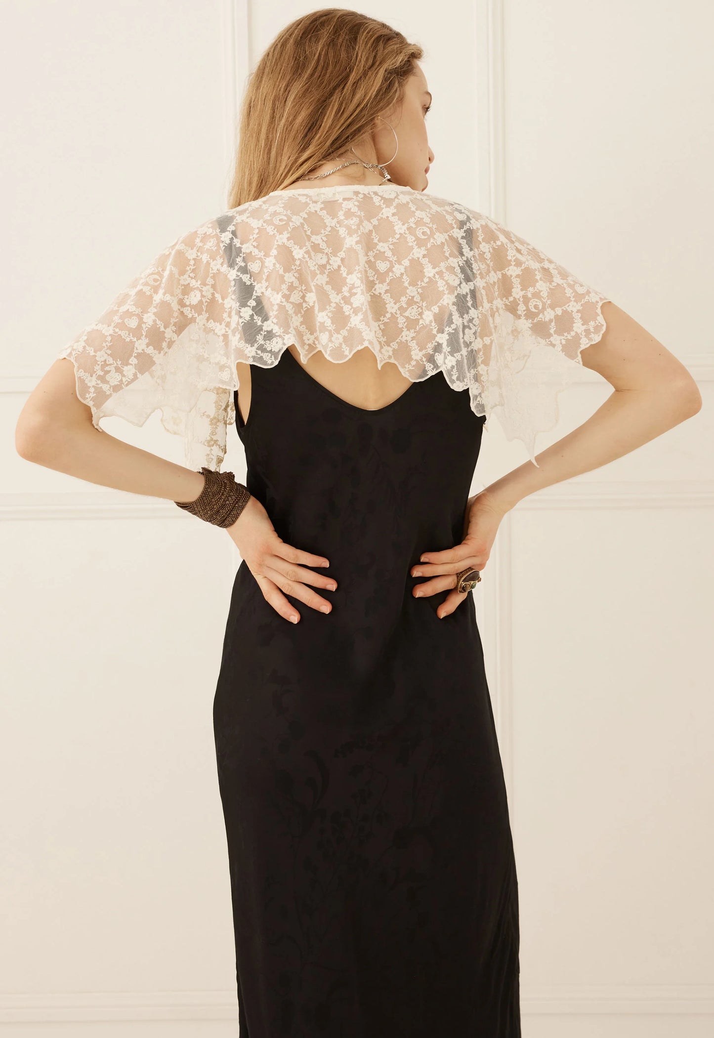 Serpent Lace Cape by Spell