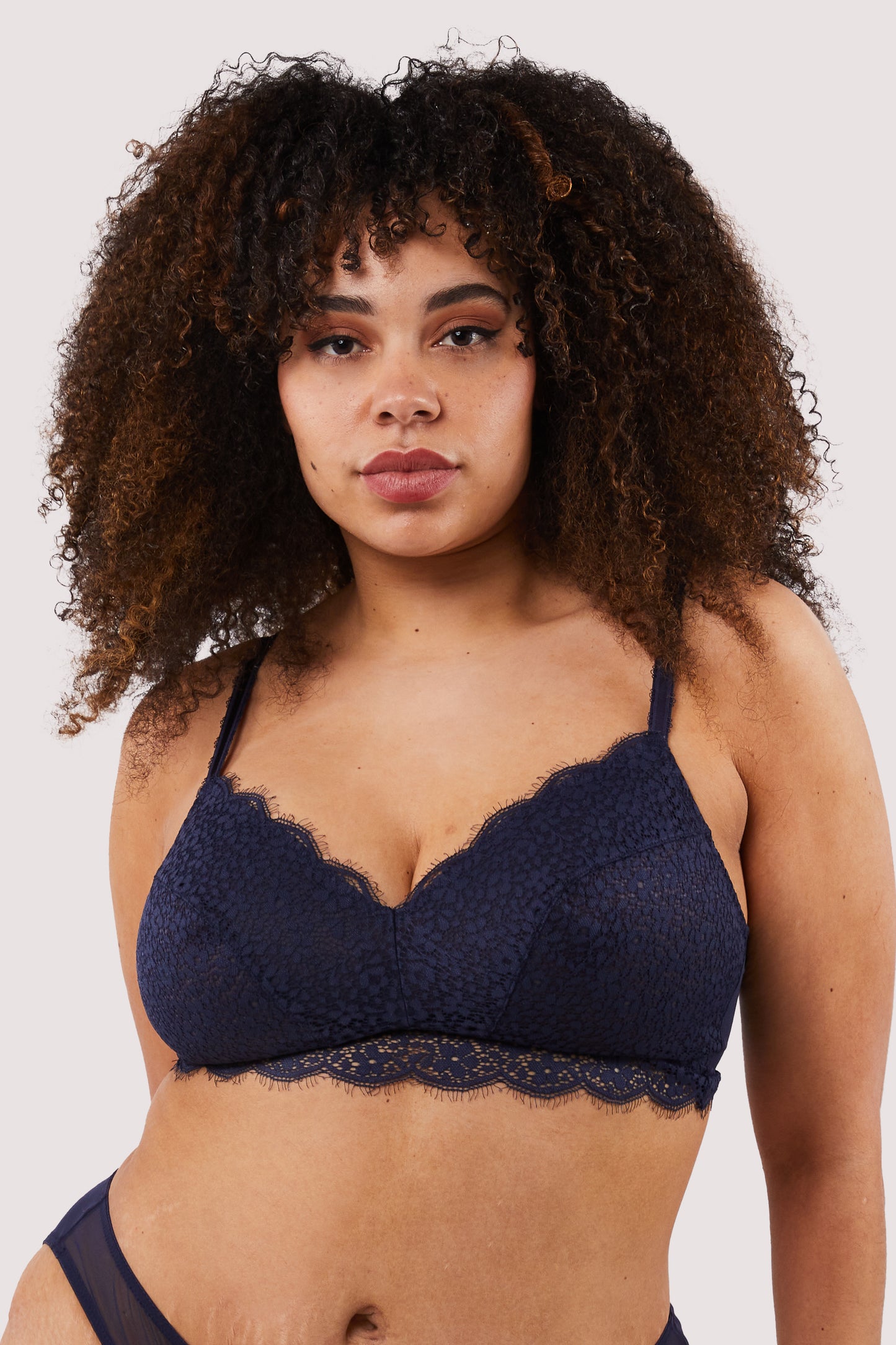 Mamia DD Cup Bra With Wide Straps Three Hooks Style – MLH Online