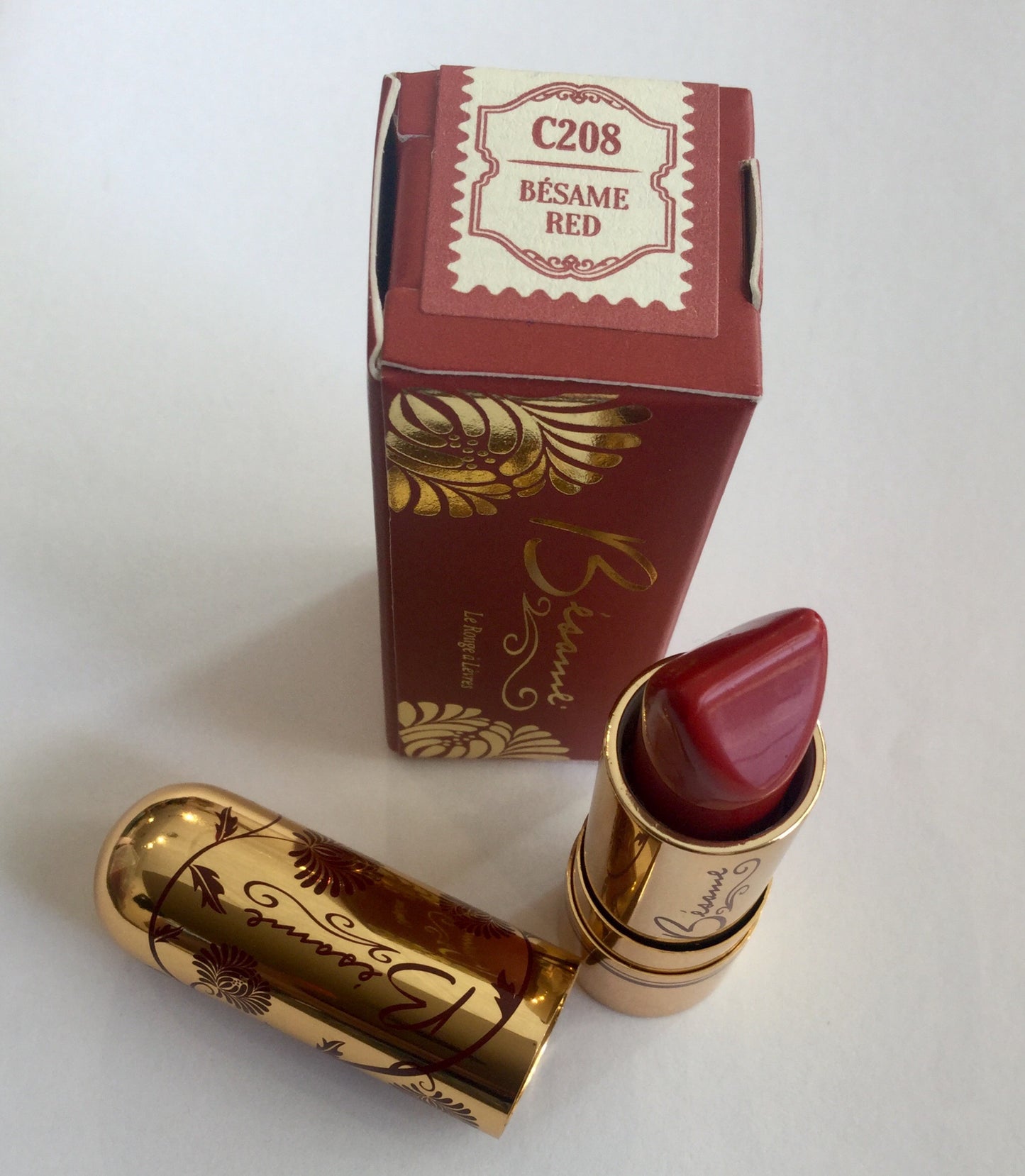 1920 Besame Red Lipstick